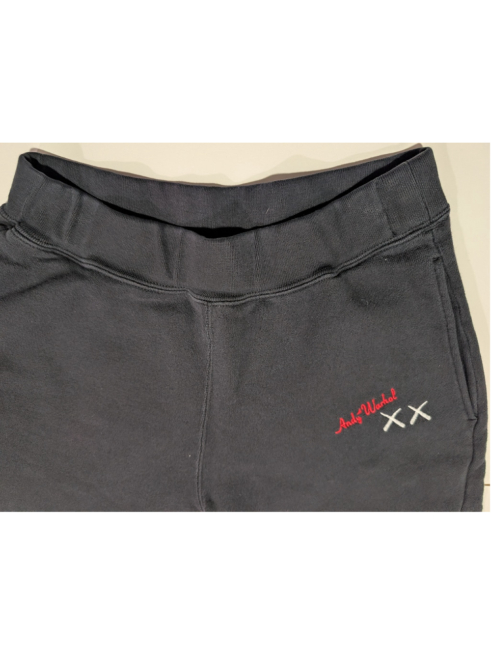 UNIQLO KAWS x Andy Warhol Kids 9-10 Sweatpants + FREE Warhol Soup Tee! - Picture 4 of 16